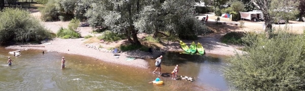 Camping Verte Rive Cromary - au bord de la rivière L'Ognon